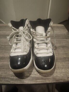 Nike Air Jordan 11 Retro GS DMP Gratitude Black White 378039-170 Size 3Y